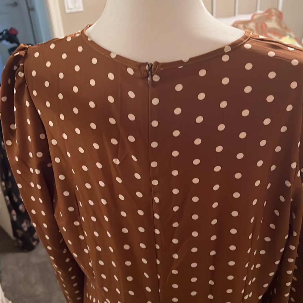 Dress - Picture 2 of 3